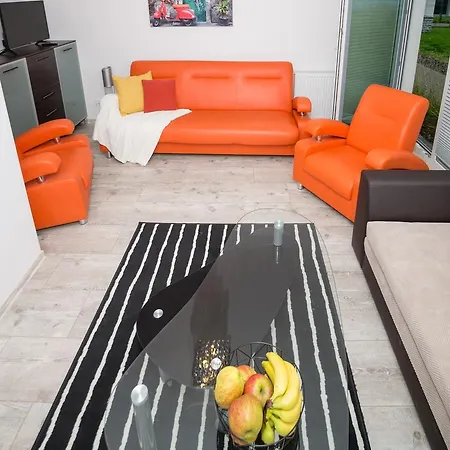Apartmán Apartament Kwartal Uniwersytecki 12 *